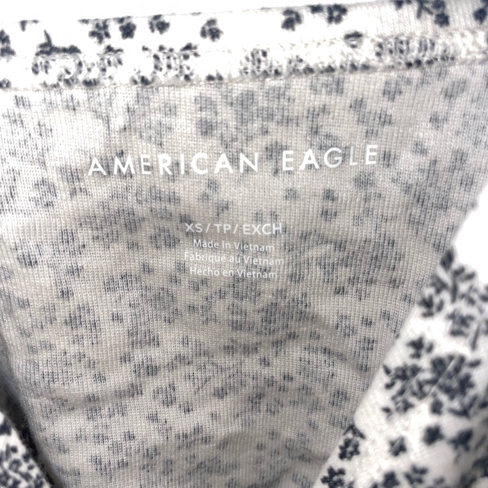 American Eagle soft crop top - Picture 3 of 5
